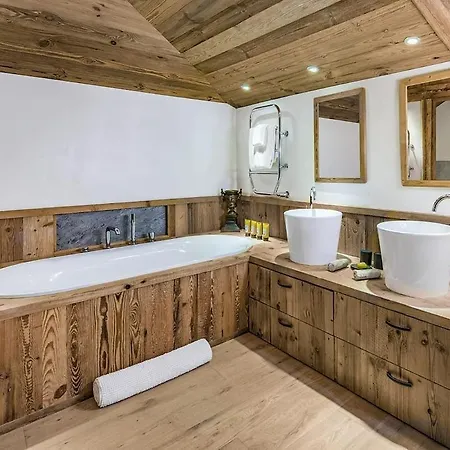 Chalet Is Situated In The Heart Of Ski * Megeve